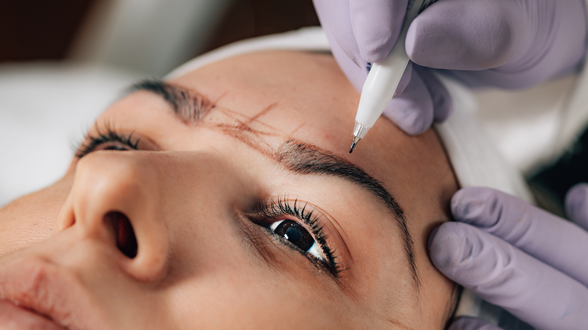 Correction tatouage sourcils